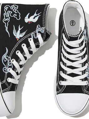 〽️Women Walking Sneakers Black White Embroidered Canvas Comfort Lace-Up High Top